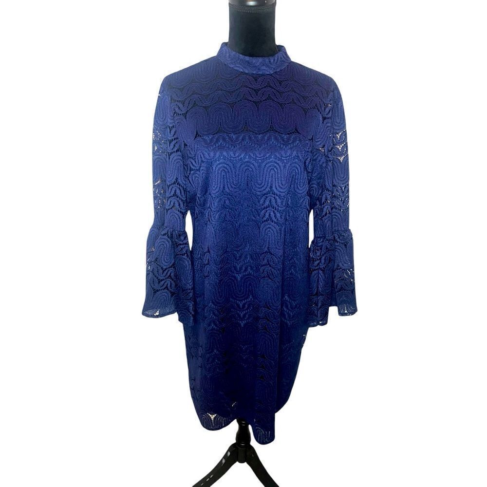 NWT TRINA TURK STUNNING LACE BELL SLEEVE NAVY COCKTAIL DRESS WOMENS SIZE 14